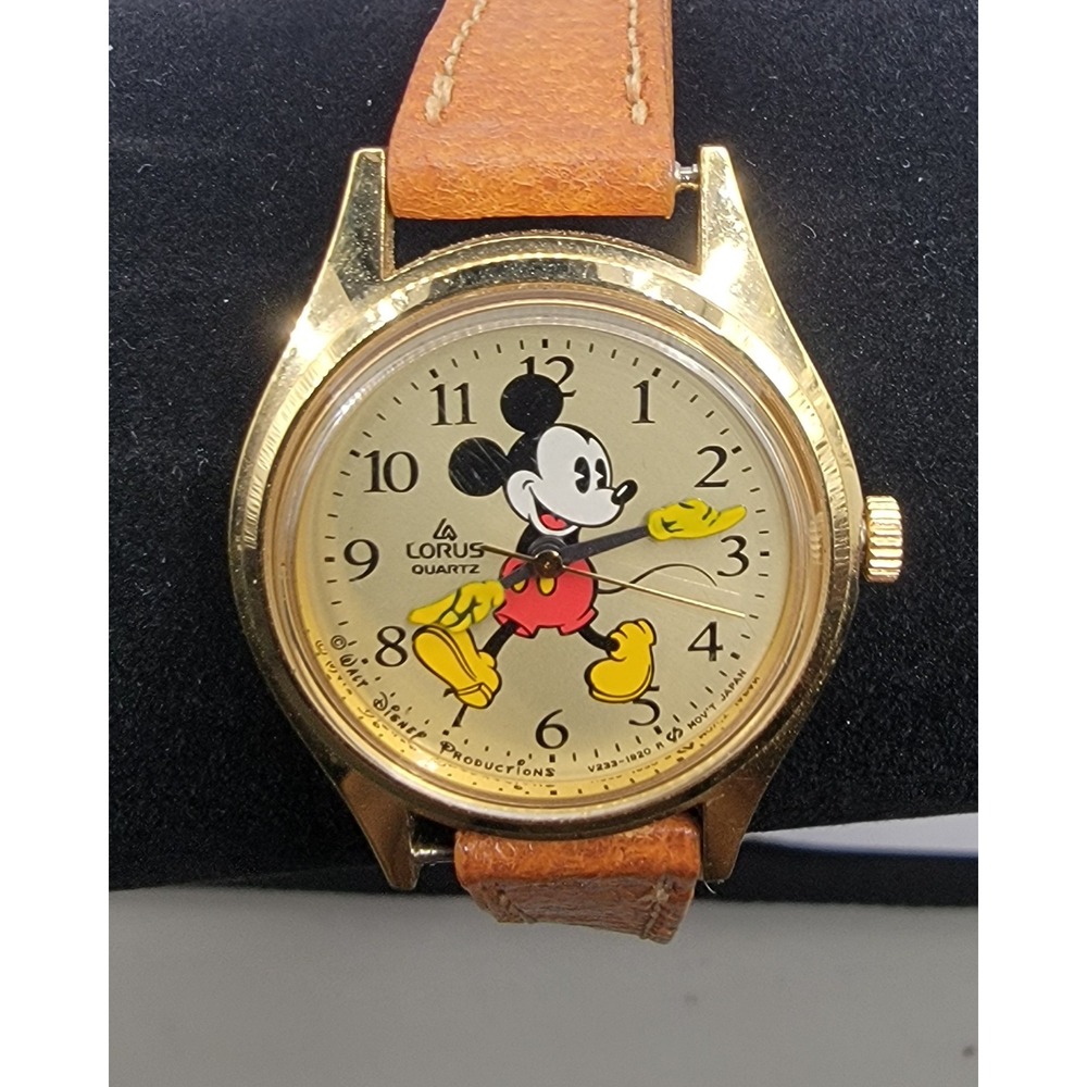 Lorus Disney Mickey Mouse Watch Gold Tone V233-1920 R Leather Strap Vintage